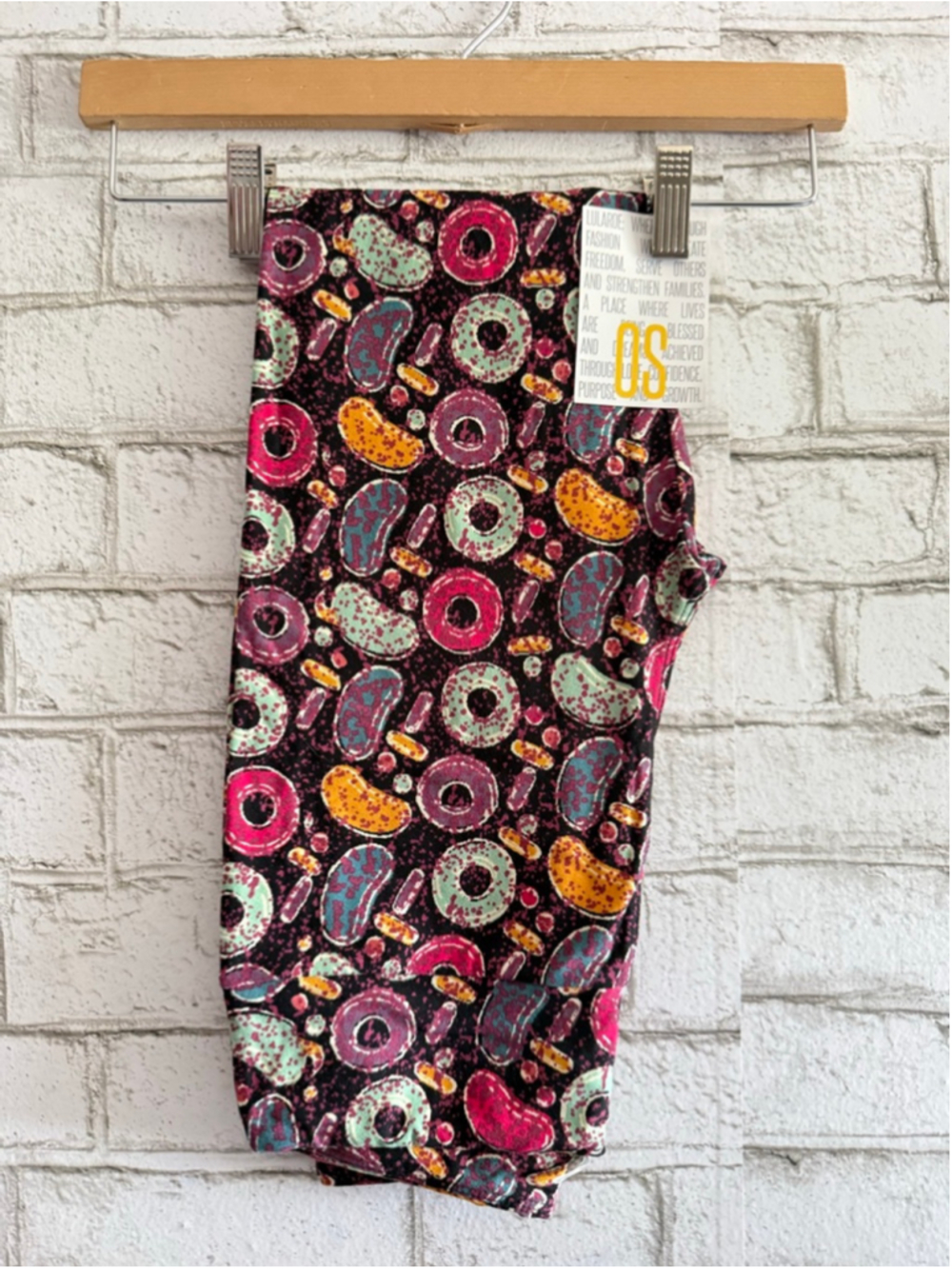 NEW!!! OS Candy Crush Jelly Beans Leggings LuLaRoe one size